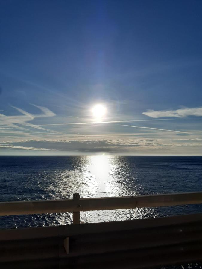 Bressa De Ma Affittacamere, Room & Breakfast Pietra Ligure Exterior foto
