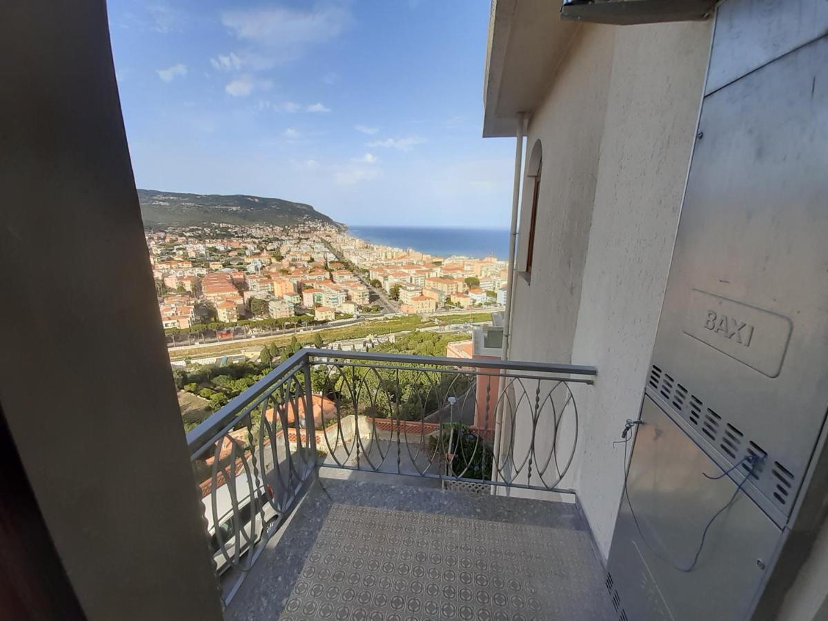 Bressa De Ma Affittacamere, Room & Breakfast Pietra Ligure Exterior foto